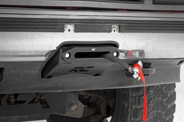 Rough Country Hidden Winch Mounting Plate | Chevy C1500/K1500 Truck & SUV 4WD (1988-1999)