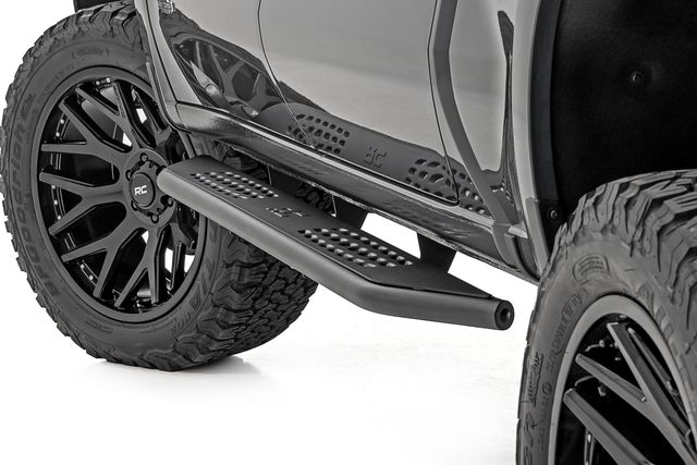 Rough Country OV2 Running Boards | Side Step Bars | Crew Cab | Chevy/GMC 1500/2500HD (19-26)