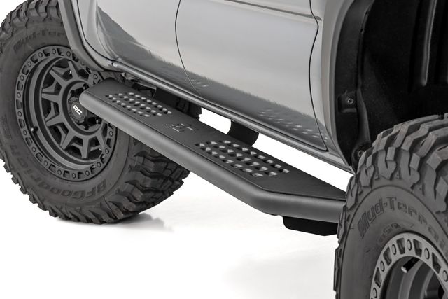 Rough Country OV2 Running Boards | Side Step Bars | Crew Cab | Toyota Tacoma 2WD/4WD (16-23)