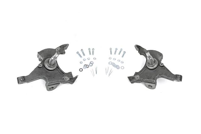 Rough Country 2 Inch Lowering Spindles | Chevy C1500/K1500 Truck Extended Ca 2WD (88-99)