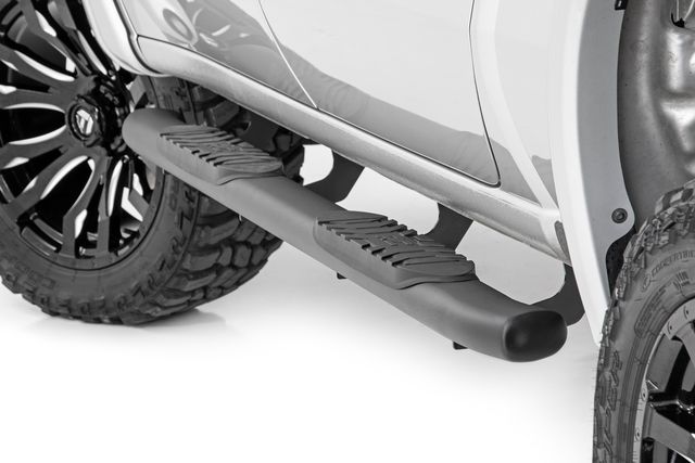 Rough Country Oval Nerf Step | Crew Cab | Chevy/GMC 1500/2500HD/3500HD (19-26)
