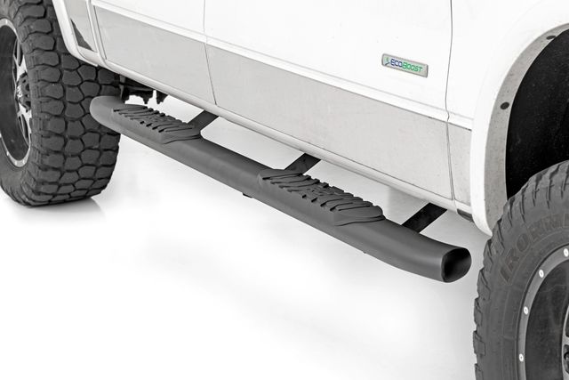 Rough Country Oval Nerf Step | Crew Cab | Black | Ford F-150 2WD/4WD (2009-2014)