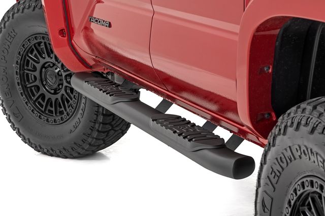 Rough Country Oval Nerf Step | Double Cab | Black | Toyota Tacoma 2WD/4WD (2024-2026)