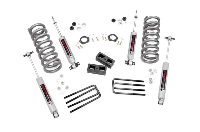 Rough Country 2 Inch Lift Kit | Chevy/GMC 1500 Truck & SUV 2WD (1988-1999)