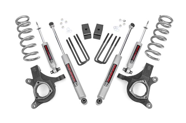 Rough Country 4.5 Inch Lift Kit | Chevy Silverado & GMC Sierra 1500 2WD (1999-2006 & Classic)