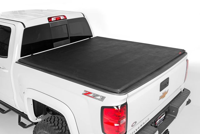 Rough Country Soft Tri-Fold Bed Cover | 6'7" Bed | Chevy/GMC 1500 (00-06 & Classic)