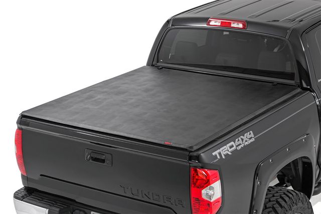 Rough Country Soft Tri-Fold Bed Cover | With & W/O OE Rails | 6'7" Bed | Toyota Tundra (07-21)