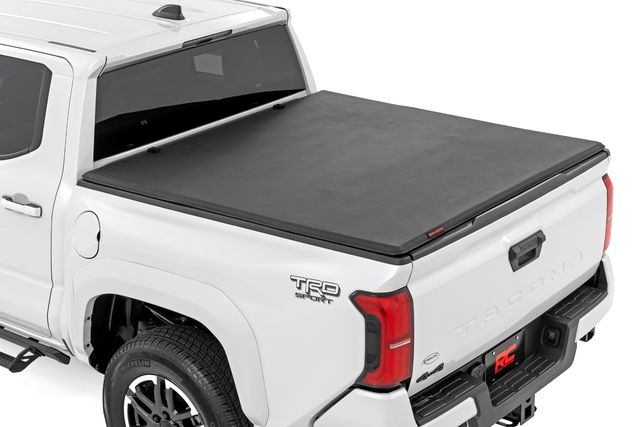 Rough Country Soft Tri-Fold Bed Cover | 5' Bed | Dbl Cab | Toyota Tacoma 2WD/4WD (24-26)