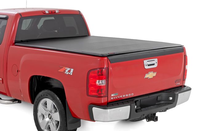 Rough Country Soft Roll Up Bed Cover | 6'7" Bed | Chevy/GMC 1500/2500HD/3500HD (07-14)