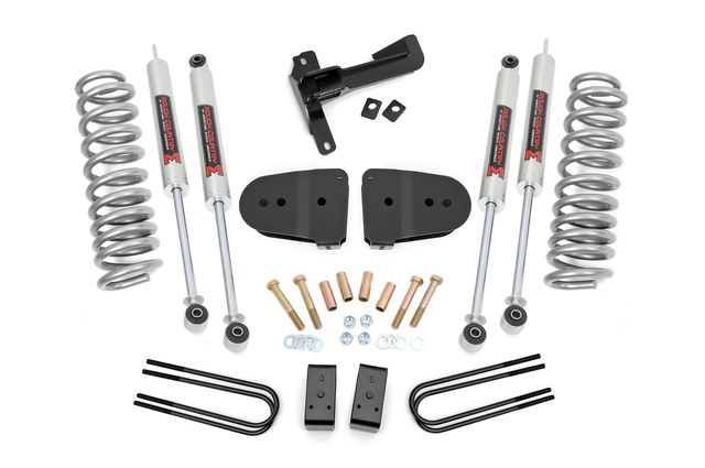Rough Country 3 Inch Lift Kit | M1 | Front Diesel Coils | Ford F-250 Super Duty 4WD (23-26)
