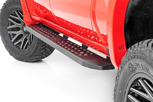 Rough Country RPT2 Running Boards | Crew Cab | Black | Chevy/GMC 1500/2500HD/3500HD (19-26)