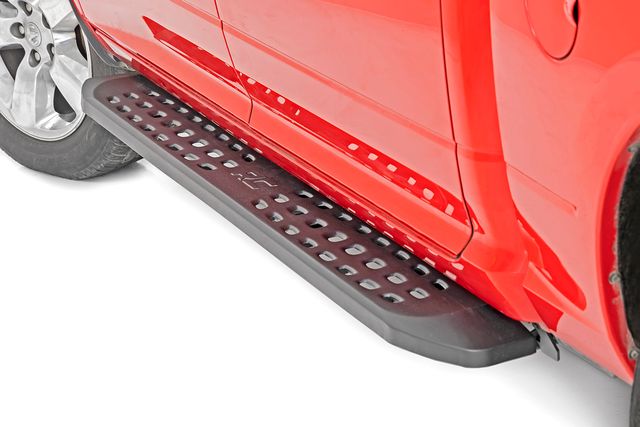Rough Country RPT2 Running Boards | Crew Cab | Black | Ram 1500 (19-26)/1500 TRX (21-24)