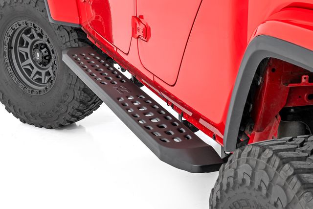 Rough Country RPT2 Running Board | Jeep Gladiator JT 4WD (2020-2026)