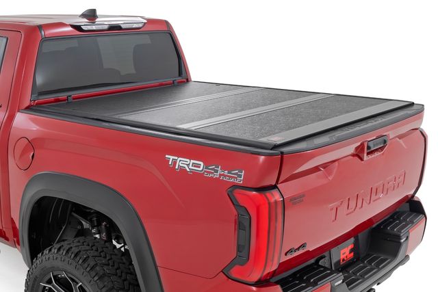 Rough Country Hard Low Profile Bed Cover | 5'7" Bed | Cargo Mgmt | Toyota Tundra (22-26)