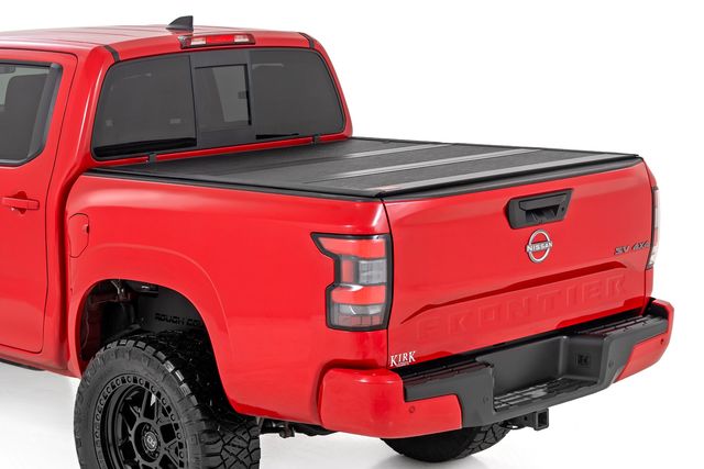 Rough Country Hard Low Profile Bed Cover | 5' Bed | w/Cargo Mgmt | Nissan Frontier (22-26)