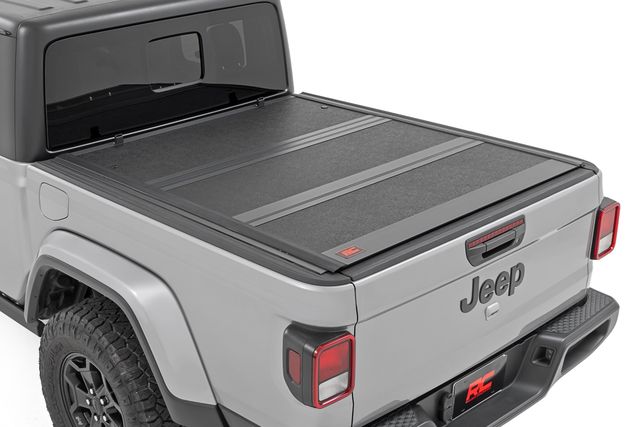 Rough Country Hard Low Profile Bed Cover | 5' Bed | Jeep Gladiator JT 4WD (2020-2026)