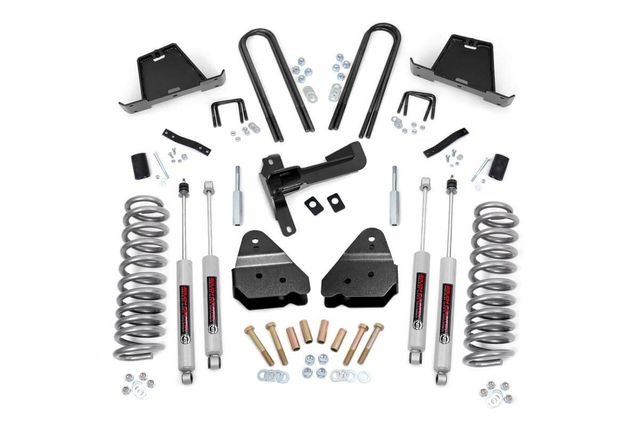Rough Country 4.5 Inch Lift Kit | Ford F-250/F-350 Super Duty 4WD (2005-2007)