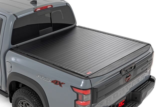 Rough Country Hard Roll Up Bed Cover | 5' Bed | Nissan Frontier 2WD/4WD (2022-2026)