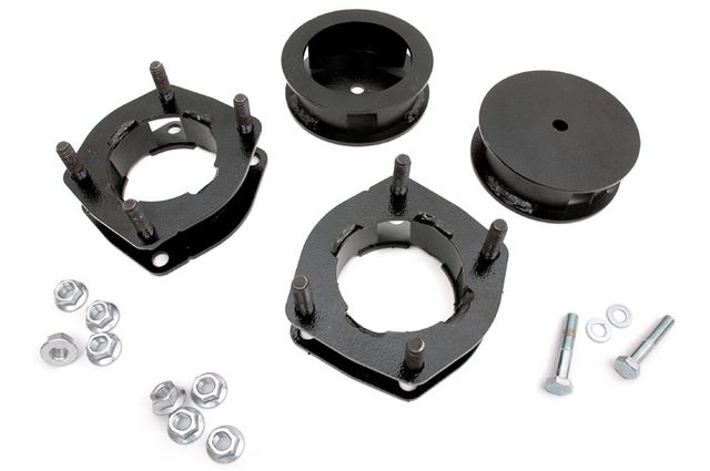Rough Country 2 Inch Lift Kit | Jeep Grand Cherokee WK 2WD/4WD (2005-2010)