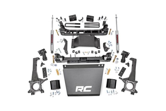 Rough Country 4 Inch Lift Kit | Toyota Tacoma 2WD/4WD (2005-2015)
