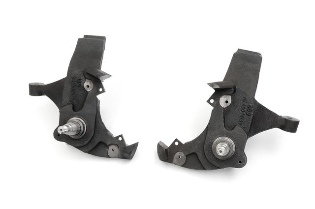 Rough Country 4 Inch Lift Spindles | Chevy C1500/K1500 Pickup Extended Ca/Half-Ton SUV (88-99)