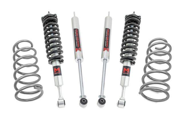 Rough Country 3 Inch Lift Kit | M1 Struts/M1 | Toyota 4Runner (03-09)/FJ Cruiser (07-14)
