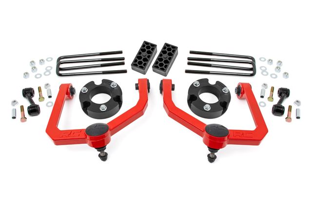 Rough Country 3 Inch Lift Kit | Nissan Titan 2WD/4WD (2004-2024)