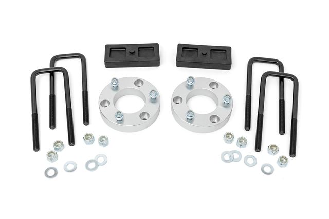 Rough Country 2 Inch Leveling Kit | Nissan Titan 4WD (2022-2024)