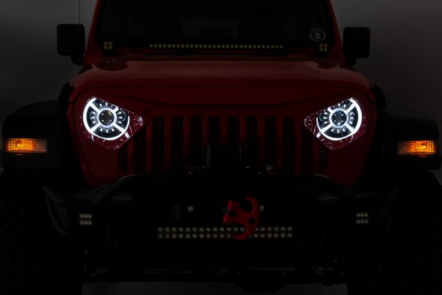 Rough Country 9 Inch DRL Halo LED Headlights | DOT Approved | Jeep Gladiator JT/Wrangler JL (18-26)