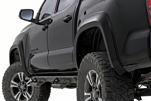 Rough Country Sport Fender Flares | 202 Black Onyx | Toyota Tacoma 2WD/4WD (2016-2023)
