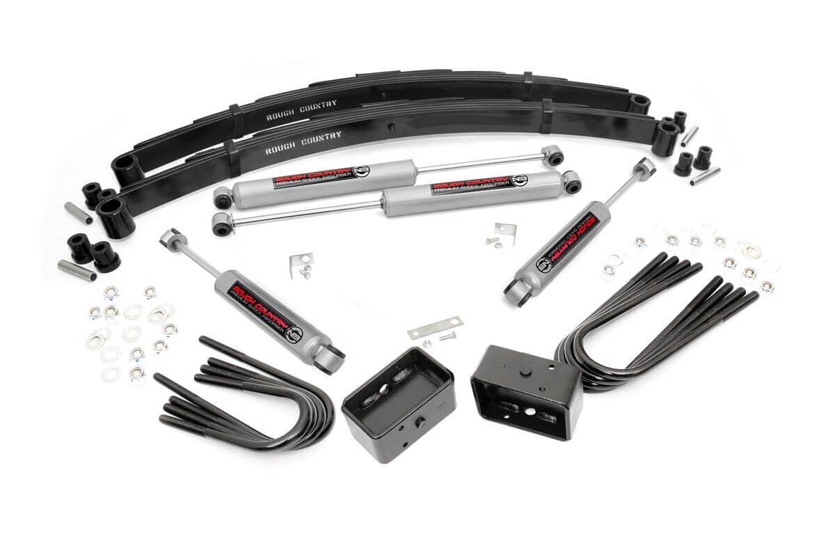 Rough Country 2 Inch Lift Kit | RR Blocks | Chevy/GMC C10/K10 Truck & SUV/K5 Blazer (77-87)