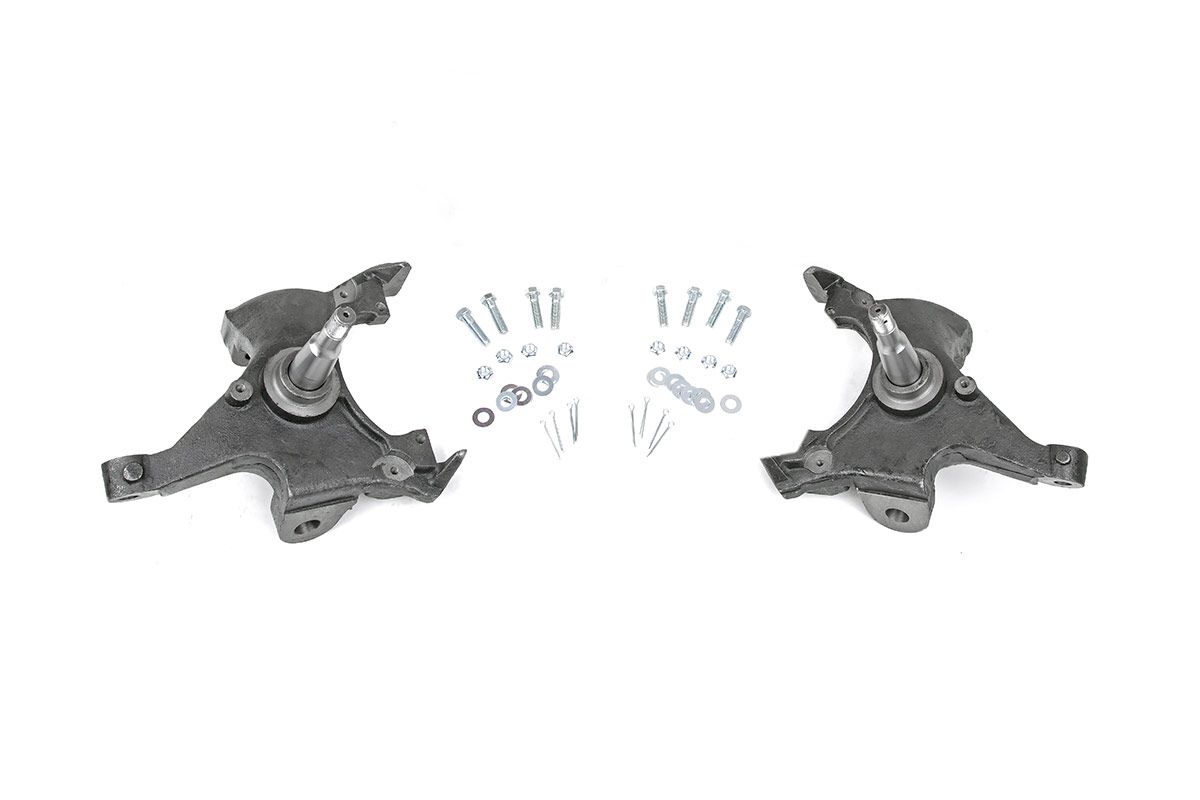 Rough Country 2 Inch Lowering Spindles | Chevy C1500/K1500 Truck Extended Ca 2WD (88-99)
