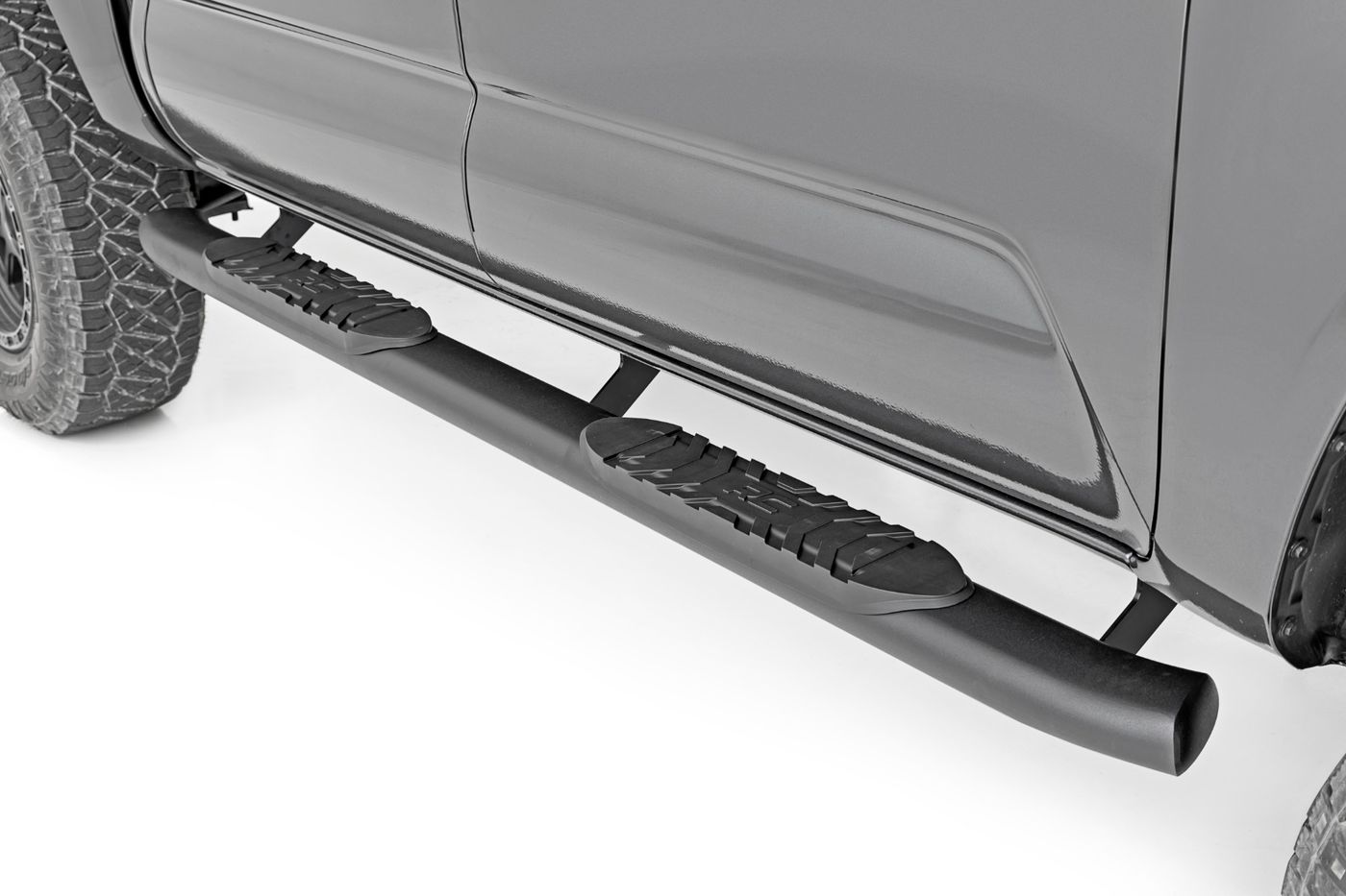 Rough Country Oval Nerf Step | Double Cab | Black | Toyota Tacoma 2WD/4WD (2005-2023)