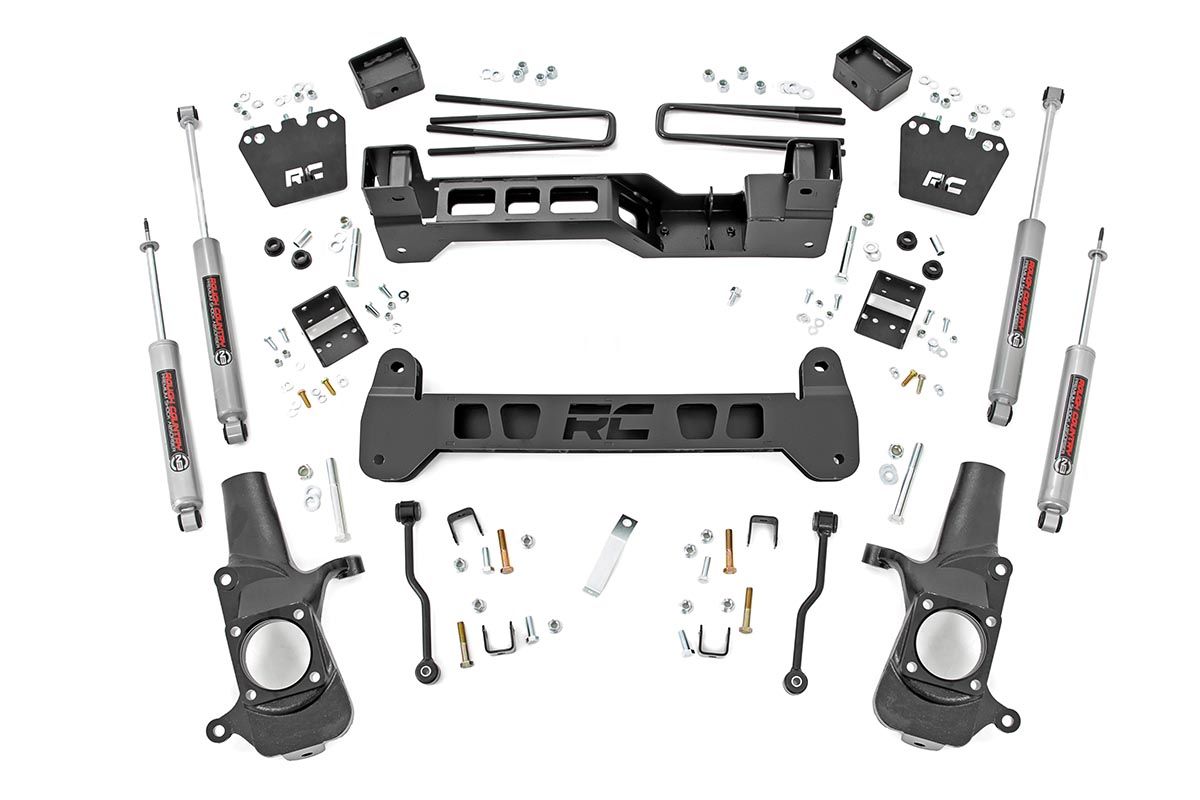 Rough Country 6 Inch Lift Kit | Chevy Silverado & GMC Sierra 2500HD 2WD (2001-2010)