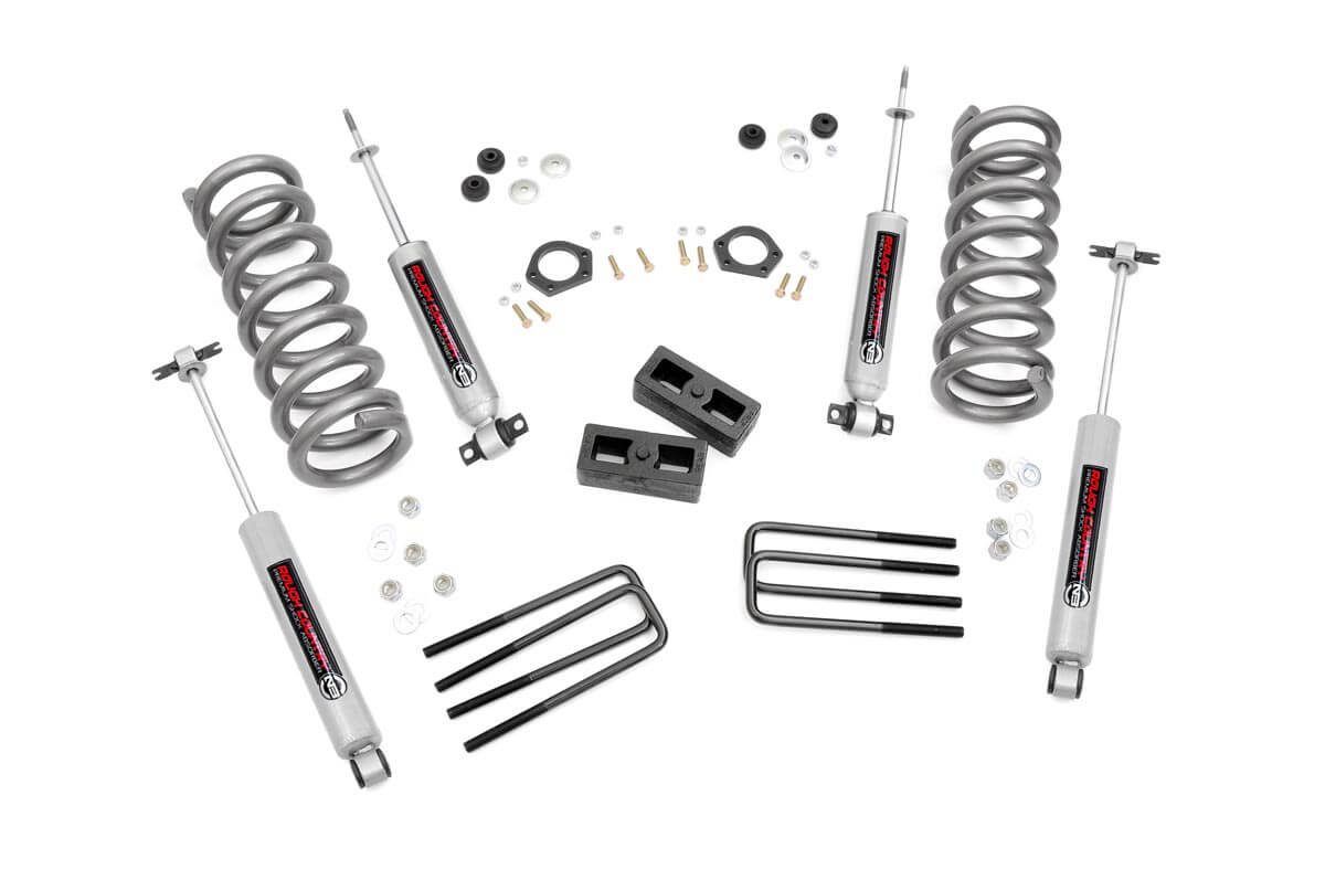 Rough Country 2 Inch Lift Kit | Chevy/GMC 1500 Truck & SUV 2WD (1988-1999)
