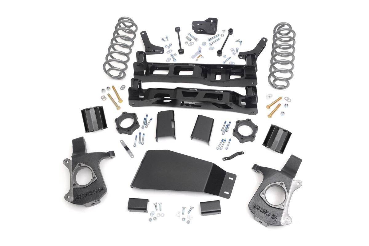 Rough Country 5 Inch Lift Kit | Chevy/GMC SUV 1500 2WD/4WD (2007-2014)