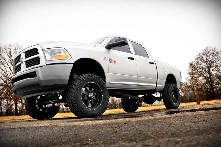 Rough Country 5 Inch Lift Kit | Ram 2500 (11-13)/3500 Mega Cab (11-12) 4WD