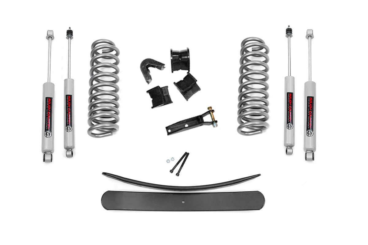 Rough Country 2.5 Inch Lift Kit | Ford F-100 4WD (1970-1976)