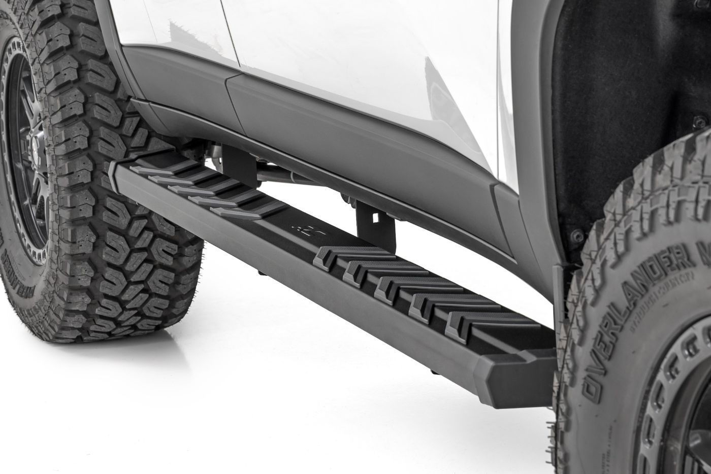 Rough Country BA2 Running Boards | Side Step Bars | Toyota Land Cruiser 4WD (2024-2026)