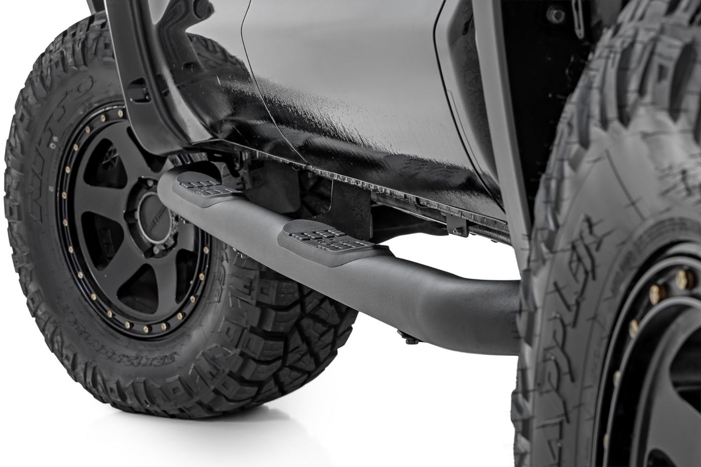 Rough Country Nerf Steps | 3-Inch Tube | CrewMax | Toyota Tundra 4WD/2WD (2007-2021)