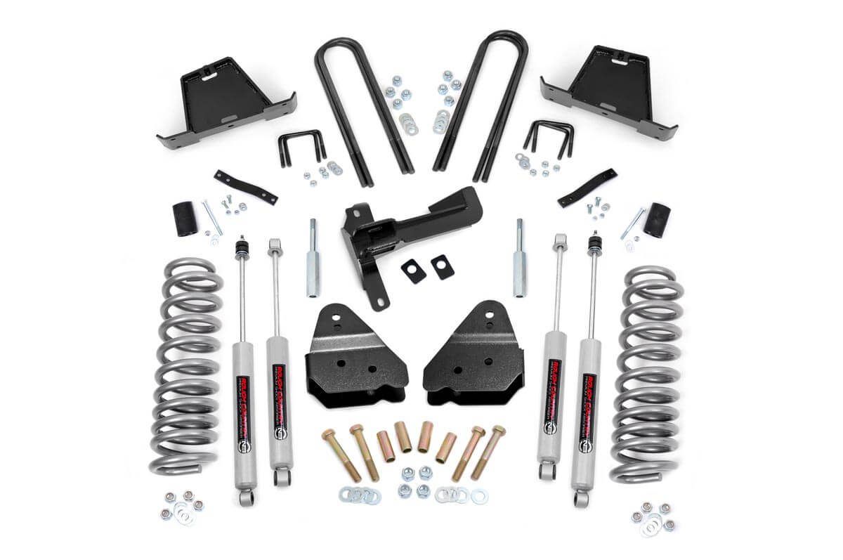 Rough Country 4.5 Inch Lift Kit | Ford F-250/F-350 Super Duty 4WD (2005-2007)