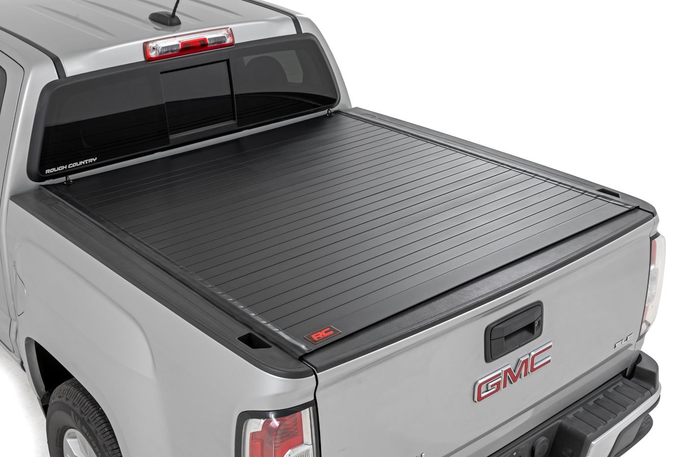 Rough Country Hard Roll Up Bed Cover | 5' Bed | Chevy/GMC Canyon/Colorado 2WD/4WD (15-22)