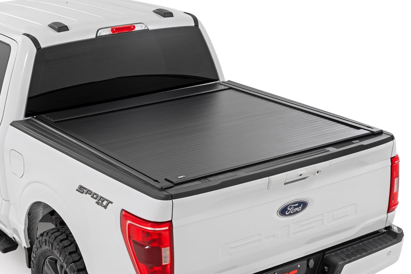 Rough Country Manual Retractable Bed Cover | 5'7" Bed | Ford F-150 (15-26)/F-150 Lightning (22-26)