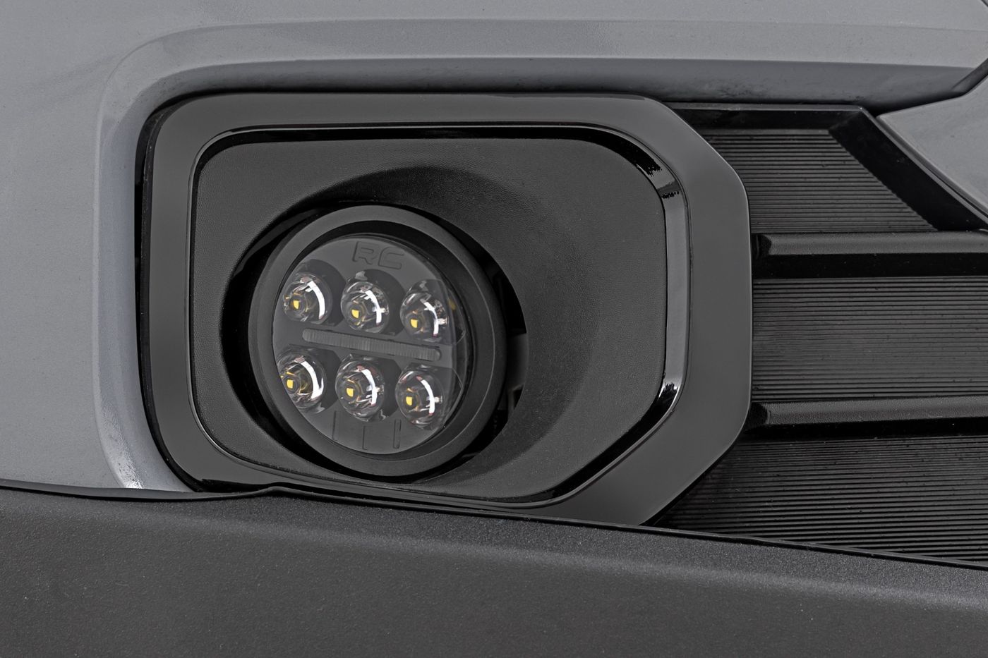 Rough Country LED Fog Light Kit | 3.5 Inch Round Black Series | Amber DRL | Toyota Tacoma (16-23)