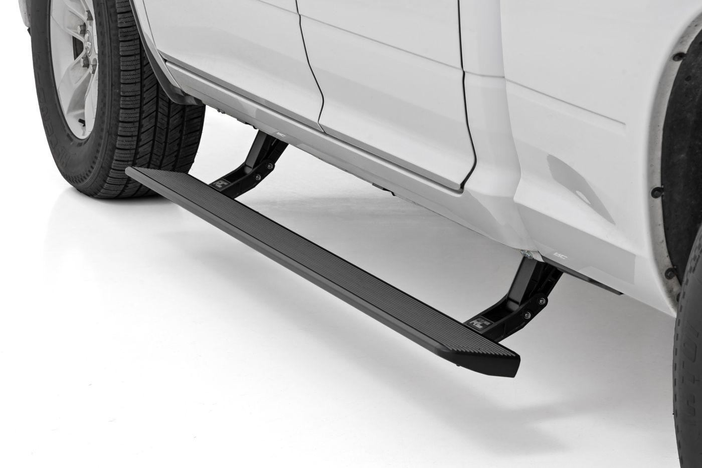 Rough Country Power Running Boards | HT-Series | Quad Cab | Ram 1500 2WD/4WD (2009-2018 & Classic)