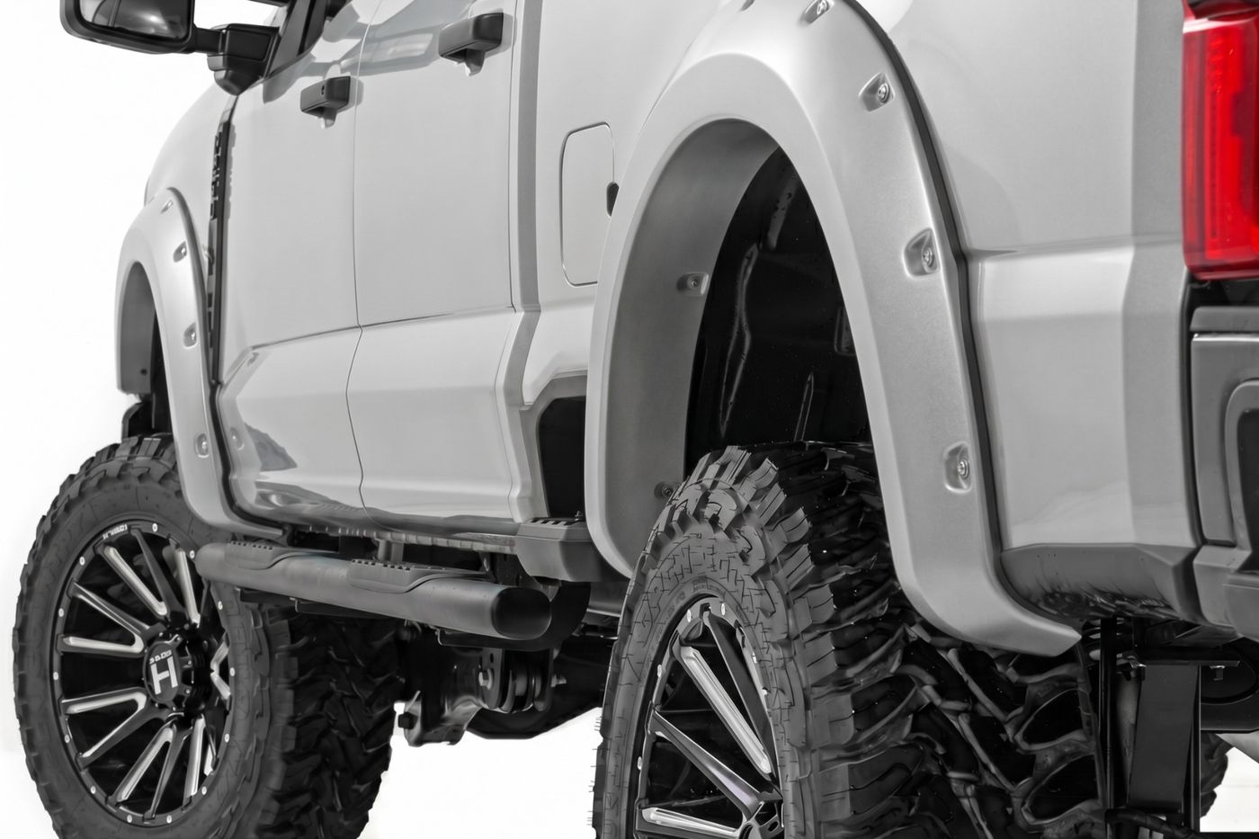 Rough Country Pocket Fender Flares | JS Iconic Silver | Ford F-250/F-350 Super Duty (23-26)