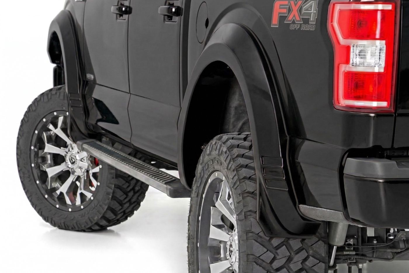 Rough Country SF1 Fender Flares | UH Tuxedo Black Metallic | Ford F-150 2WD/4WD (18-20)
