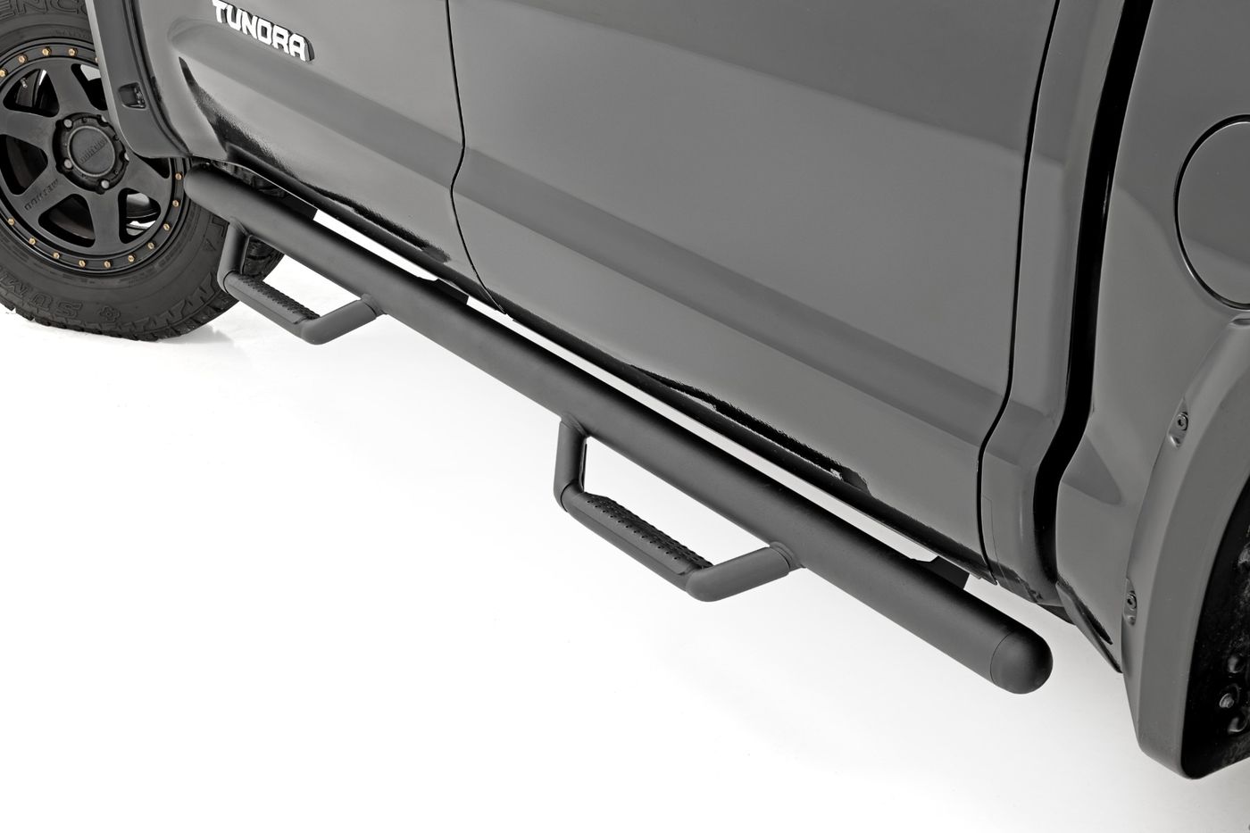 Rough Country Nerf Steps | Cab Length | CrewMax | 5'7" Bed | Toyota Tundra 2WD/4WD (07-21)