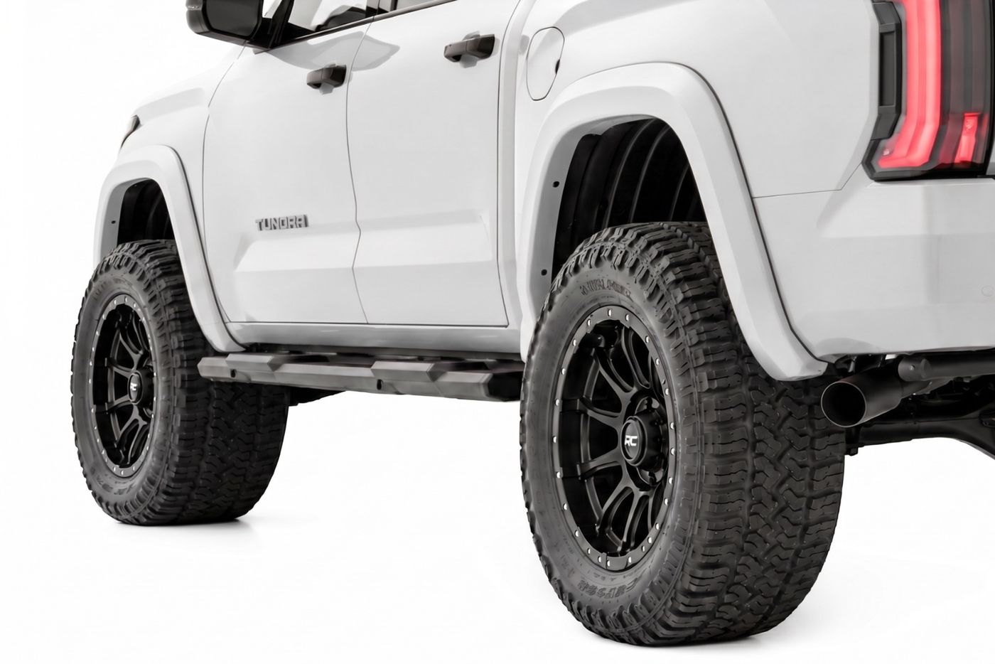 Rough Country Sport Fender Flares | White | Toyota Tundra 2WD/4WD (2022-2026)