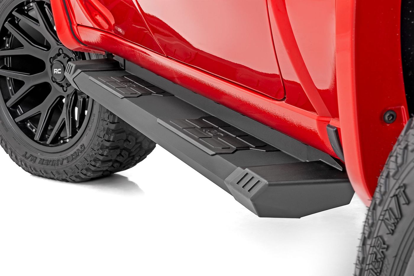 Rough Country HD2 Aluminum Running Boards | Crew Cab | Chevy/GMC 1500/2500HD/3500HD (19-26)